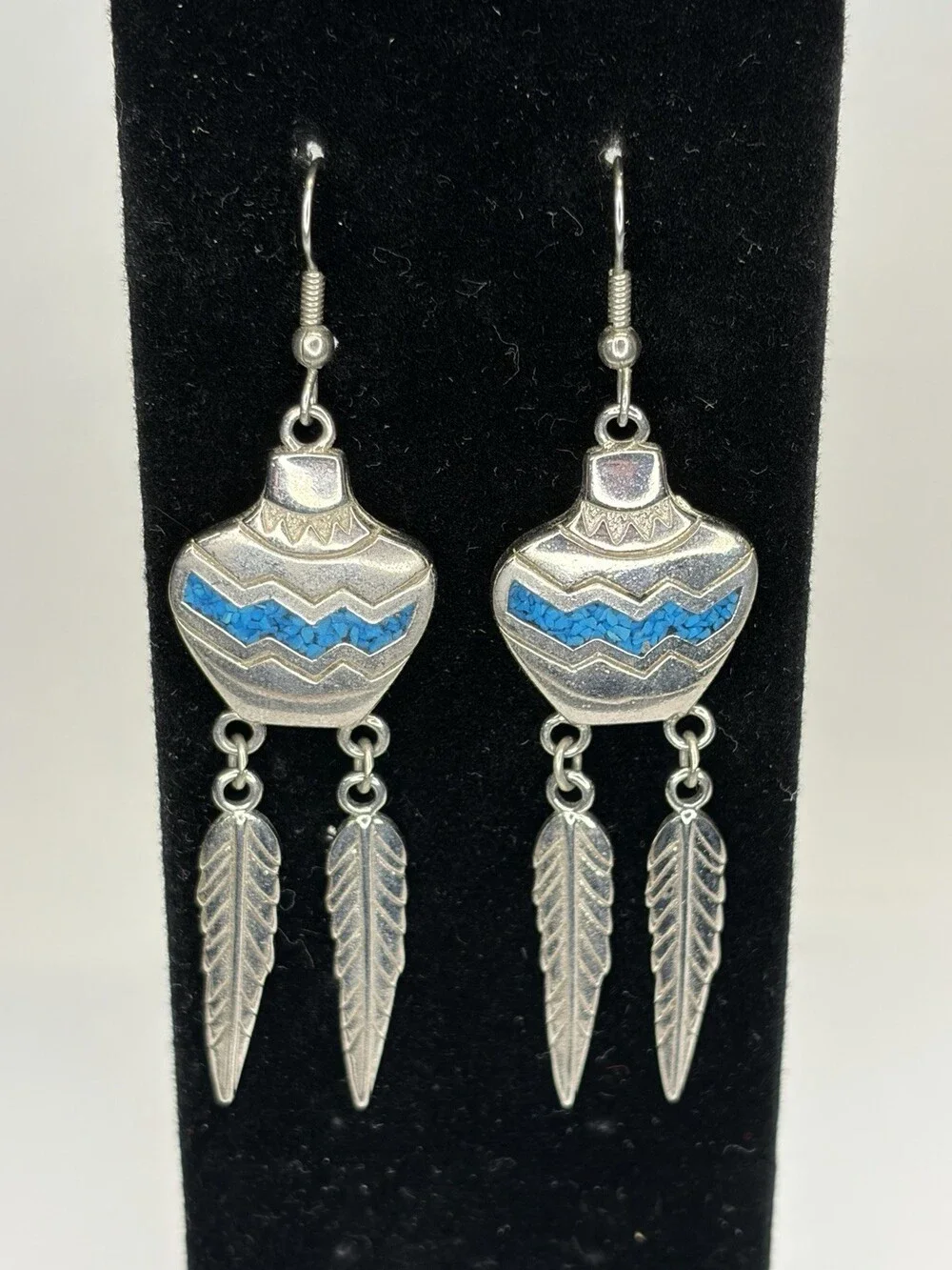 ⁠SW 91 Southwestern Turquoise Chip Pottery Dangle Earrings⁠